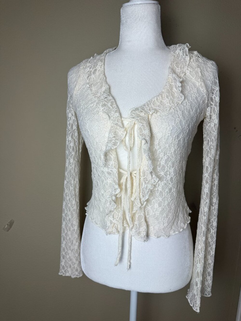 Thirty/Thirty LA Sheer Cream Lace Tie Front Ruffle Top Size XS